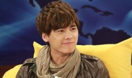 李易峰自我爆料视频播放,揭秘明星幕后生活点滴